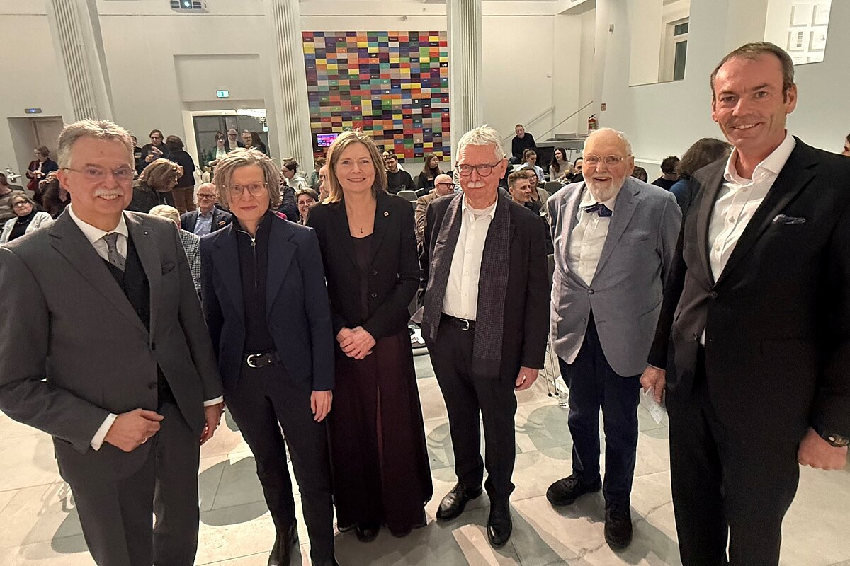 Ausstellung von Mischa Kuball im BKA NRW